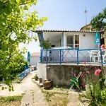 Гостевой дом ваканционни къщи'на брега' On The Coast