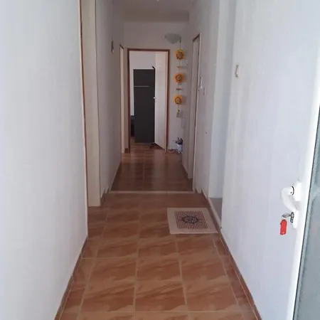 ваканционни къщи'на брега' On The Coast 게스트하우스 바르나