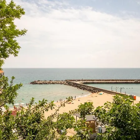 ваканционни къщи'на брега' On The Coast Къща за гости