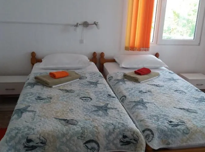 ваканционни къщи'на брега' On The Coast *