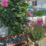 ваканционни къщи'на брега' On The Coast * Varna