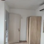 ваканционни къщи'на брега' On The Coast Guest house *