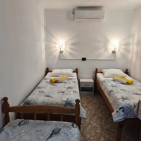 ваканционни къщи'на брега' On The Coast Guest house