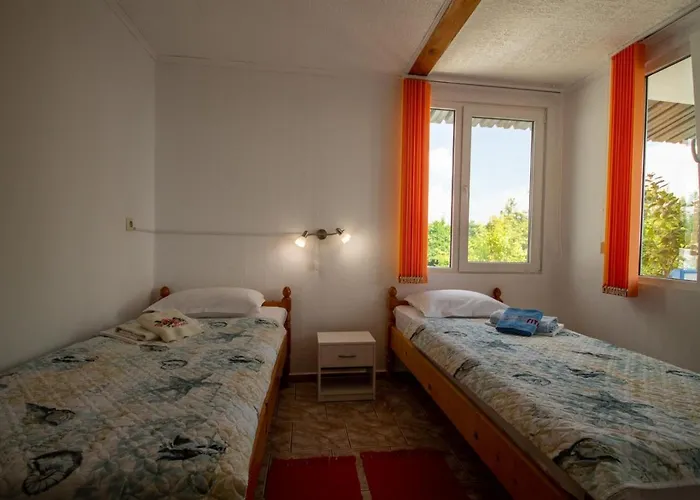 Πανσιόν ваканционни къщи'на брега' On The Coast *