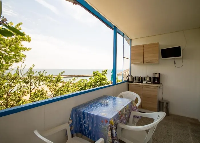 ваканционни къщи'на брега' On The Coast Πανσιόν Βάρνα